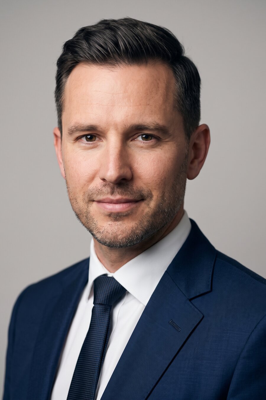 Dr. Ricardo Farias